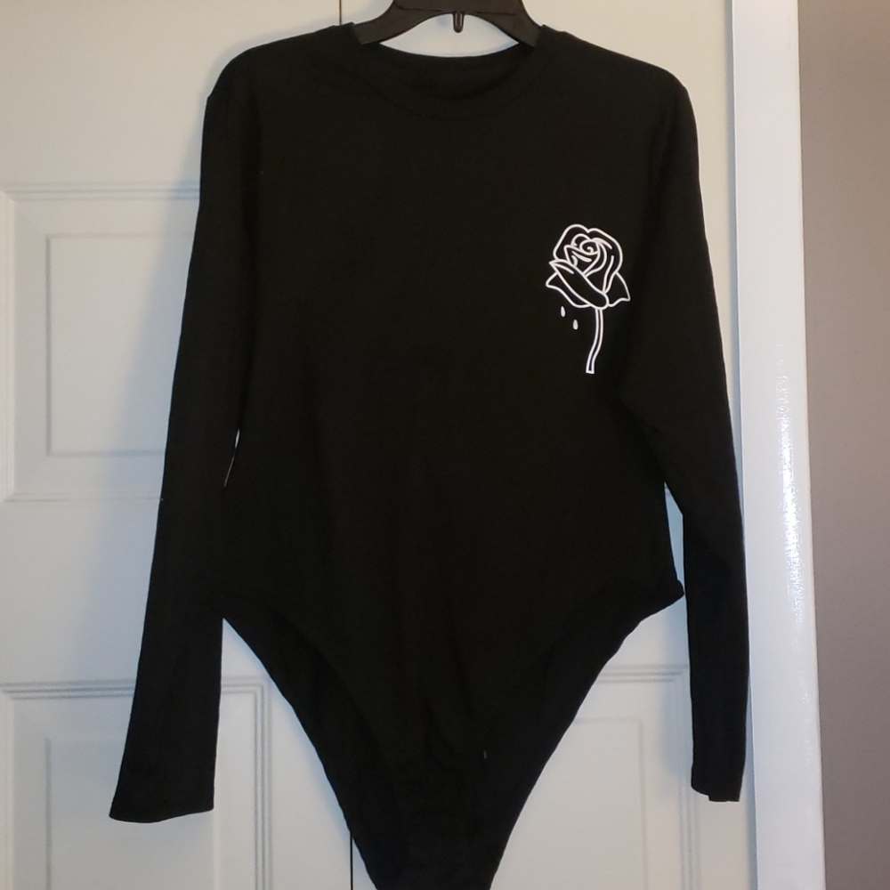 Rose graphic bodysuit